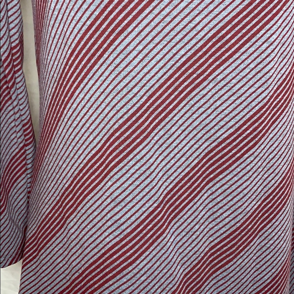 Lularoe Lynnae - Picture 2 of 8